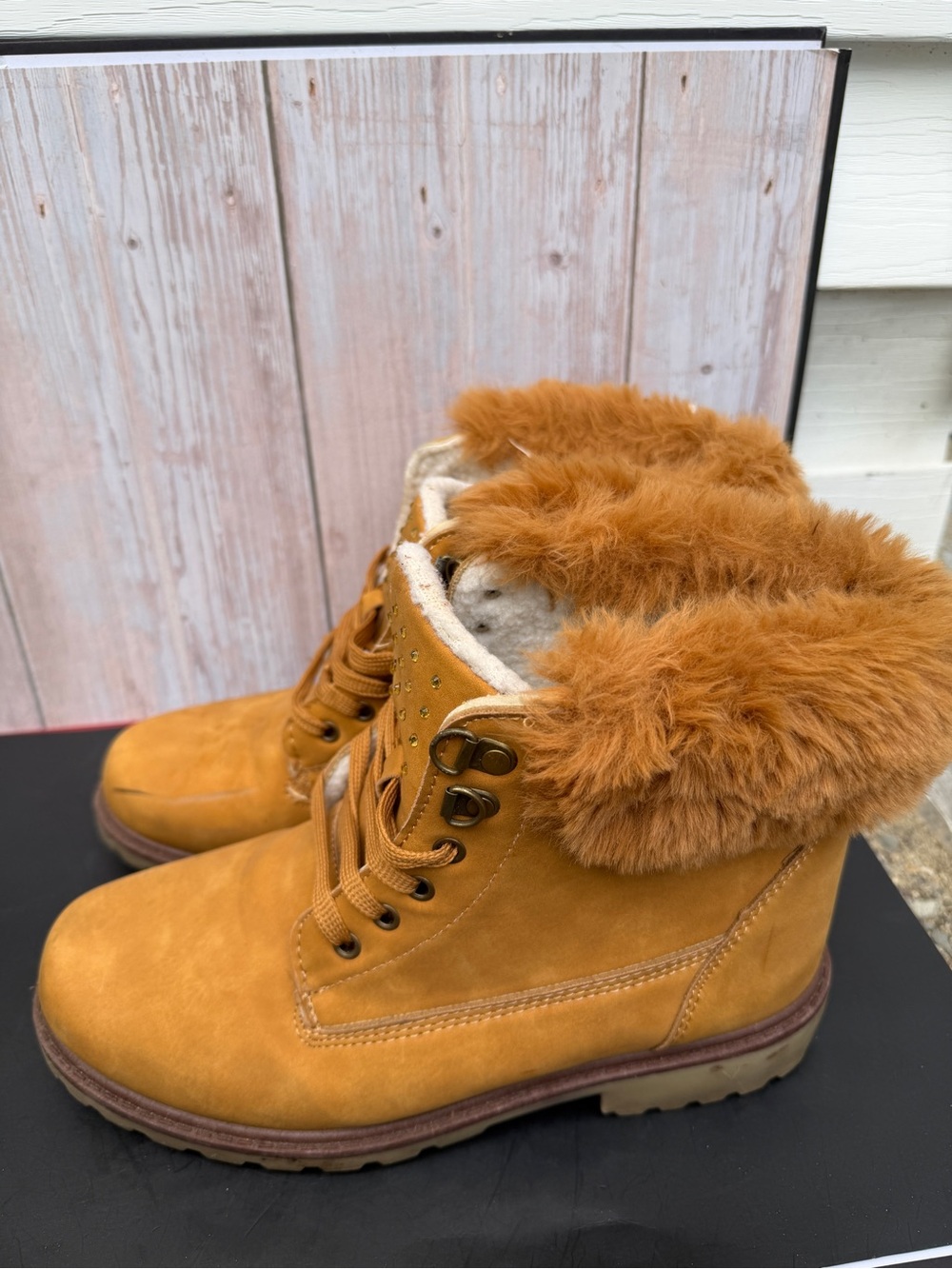 Hot Kiss Brown boots with Rhinestones